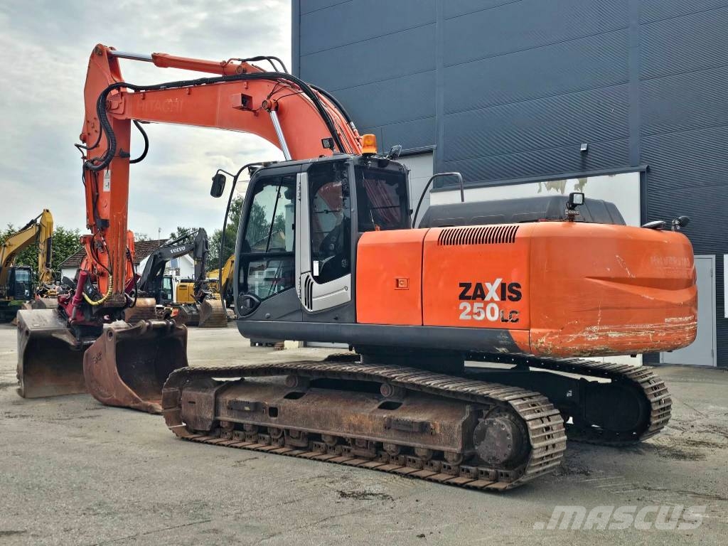 Hitachi ZX 250 LC-3 Bagri goseničarji