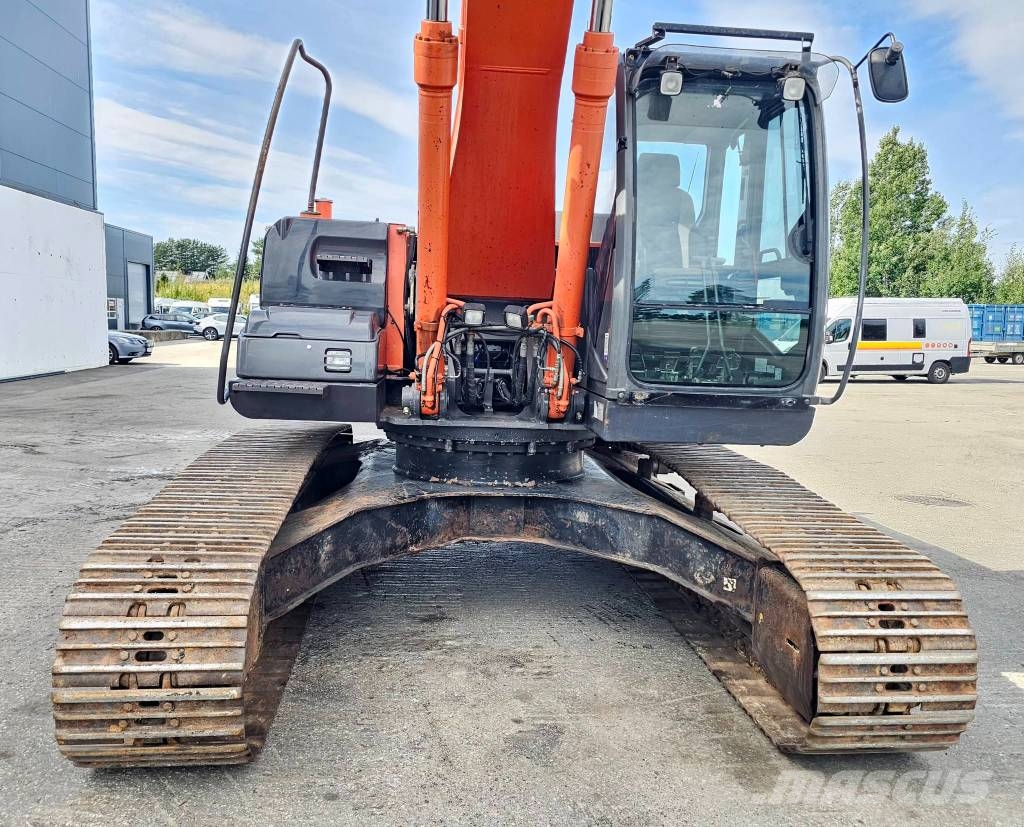 Hitachi ZX 250 LC-3 Bagri goseničarji