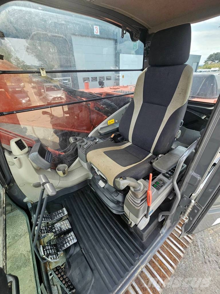 Hitachi ZX 250 LC-3 Bagri goseničarji
