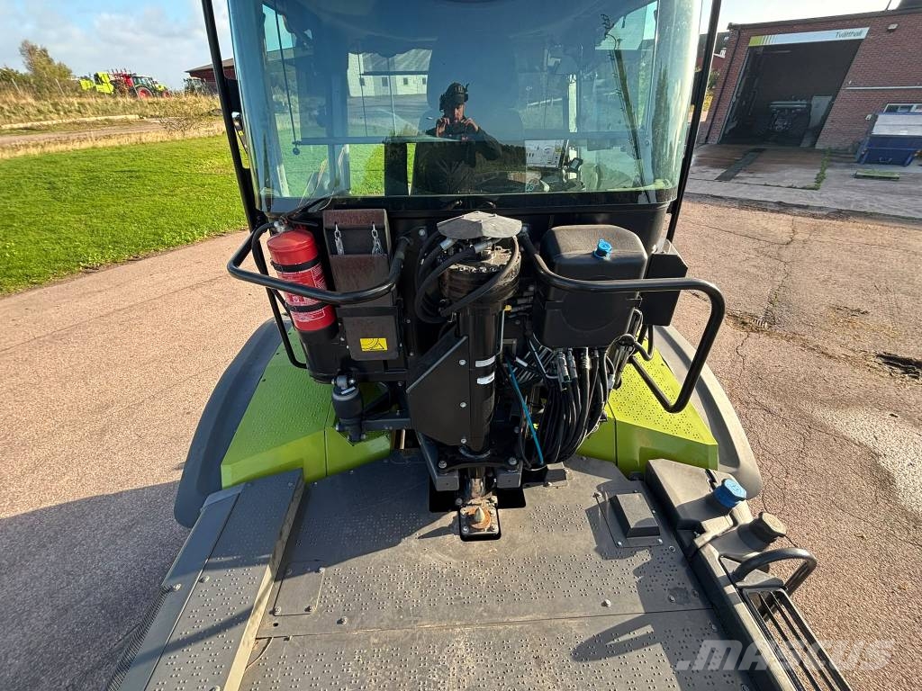 CLAAS Xerion 5000 Trac VC Traktorit