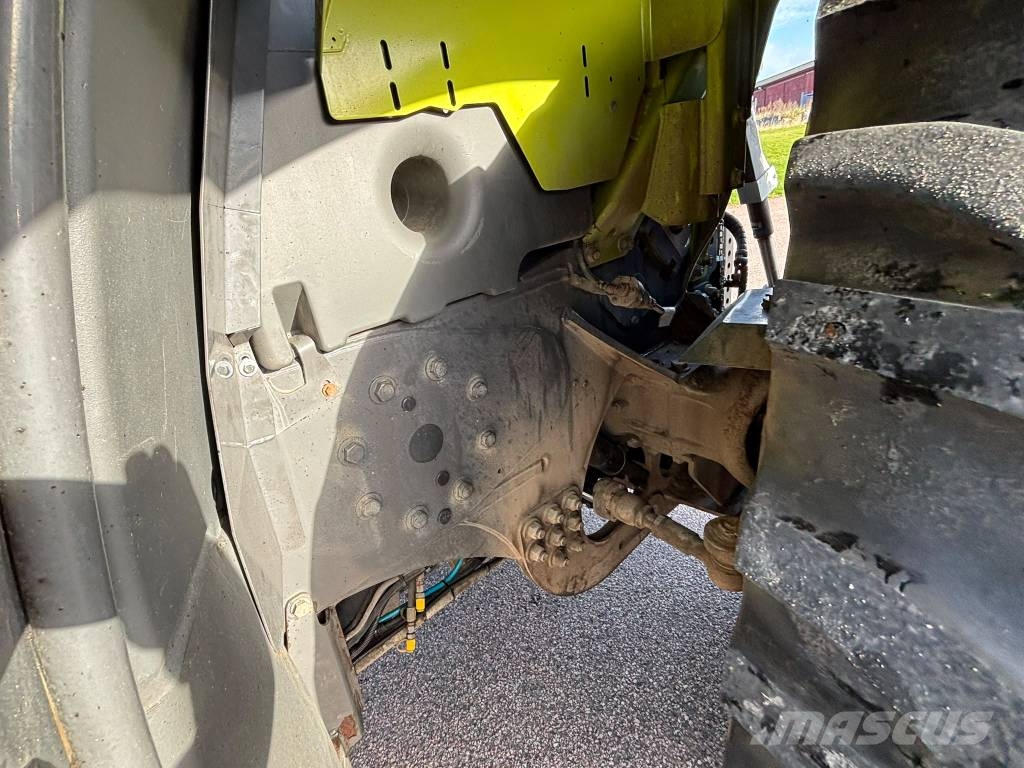 CLAAS Xerion 5000 Trac VC Traktorit