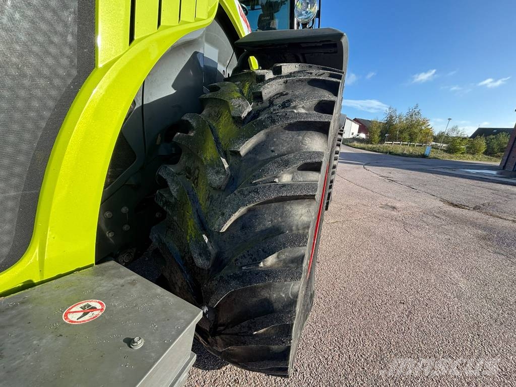 CLAAS Xerion 5000 Trac VC Traktorit