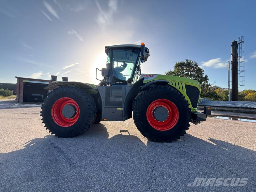 CLAAS Xerion 5000 Trac VC Traktorit