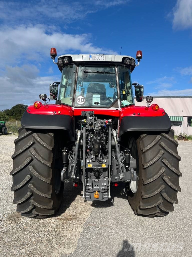 Massey Ferguson 7S.210 DEMO Traktorji