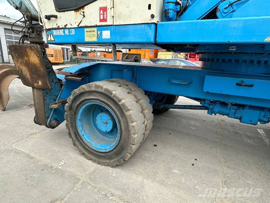 Fuchs MHL 360 Manejadores de residuos industriales