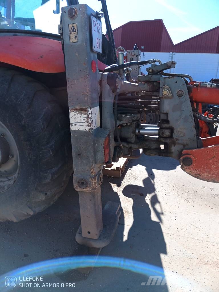 JCB 3CX-4E حفارات وسط 7 طن - 12 طن