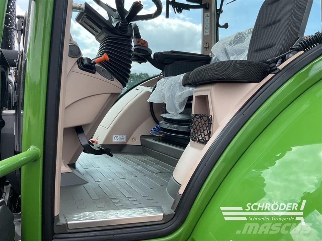 Fendt 724 VARIO GEN6 PROFI PLUS Tratores Agrícolas usados
