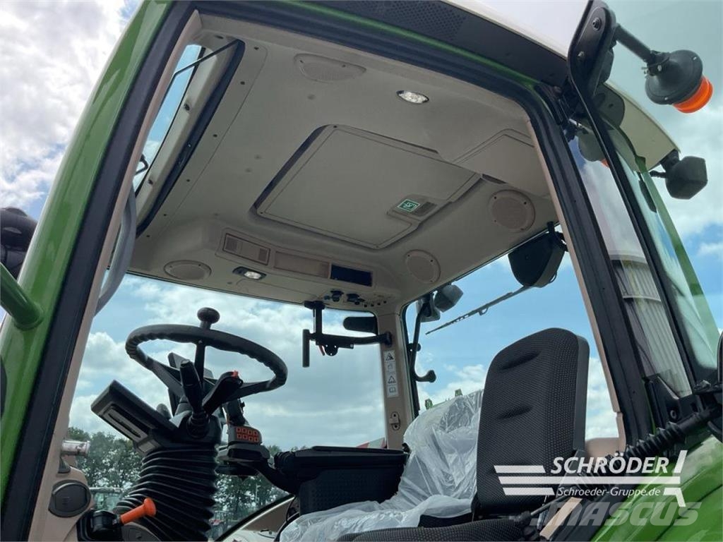 Fendt 724 VARIO GEN6 PROFI PLUS Tratores Agrícolas usados