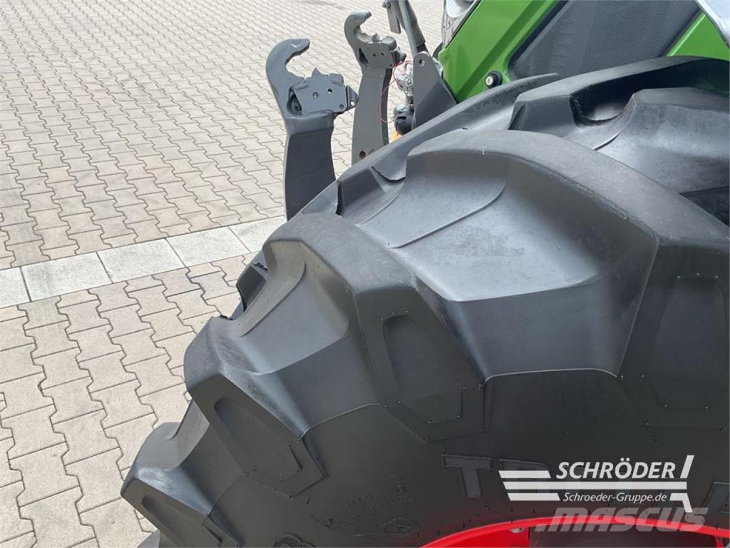 Fendt 724 VARIO GEN6 PROFI PLUS Tratores Agrícolas usados