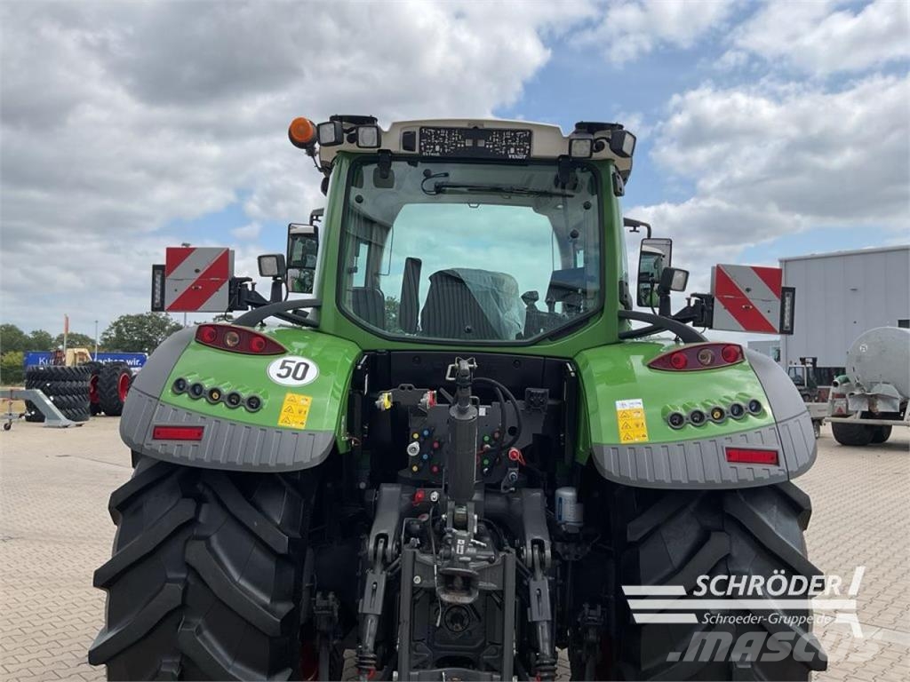 Fendt 724 VARIO GEN6 PROFI PLUS Tratores Agrícolas usados