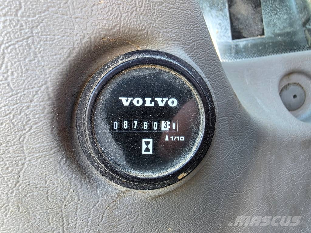 Volvo EWR 150 E, 2016 YEAR, 8700 HOURS Kolesové rýpadlá