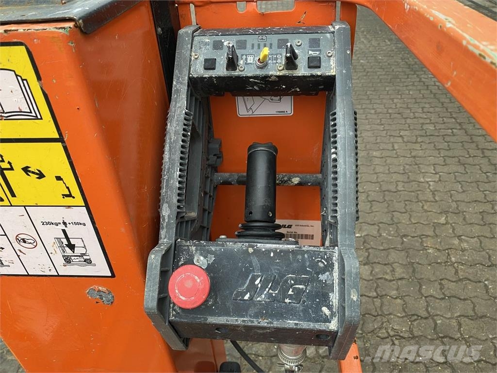 JLG 1230ES Vertical mast lifts