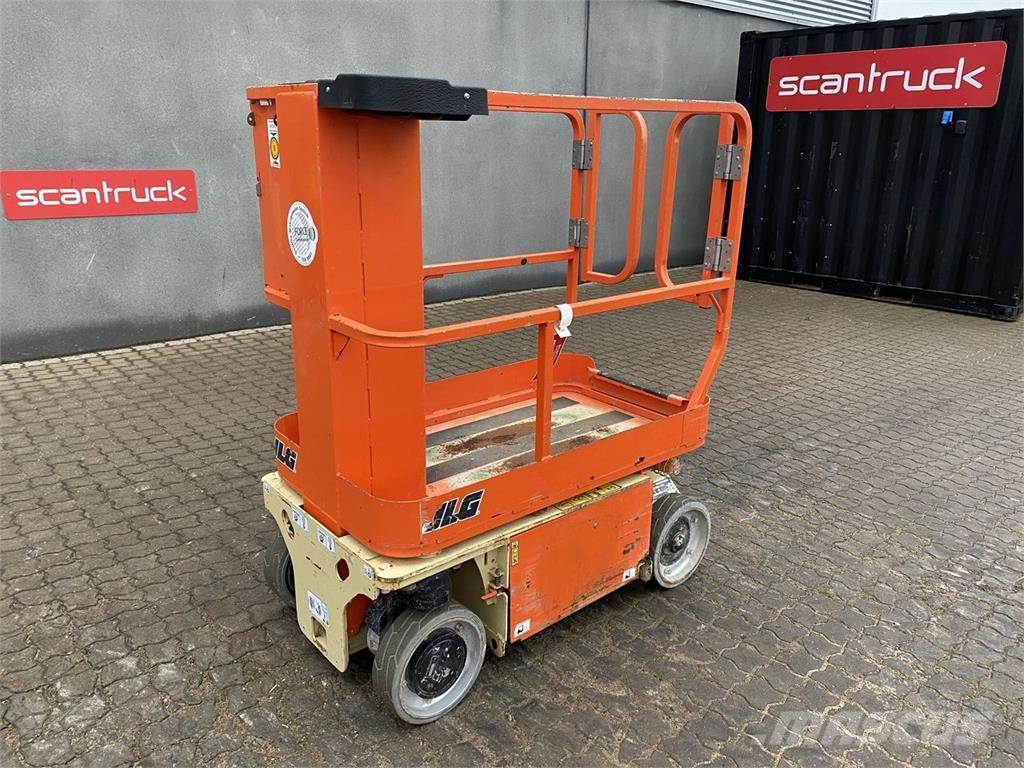 JLG 1230ES Vertical mast lifts
