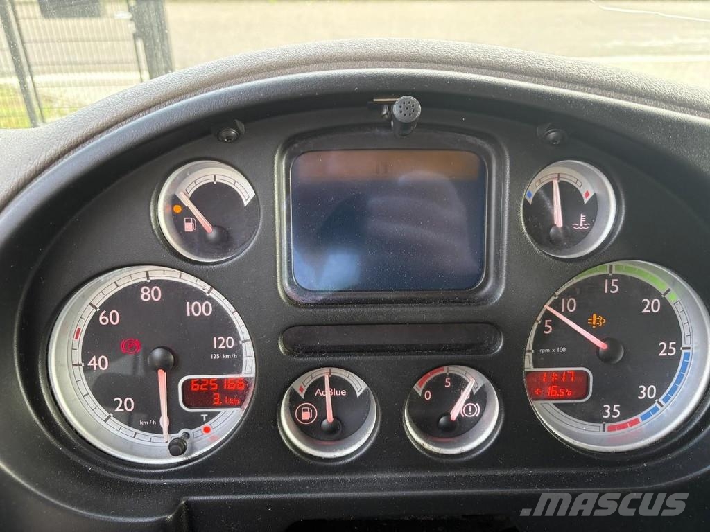 DAF LF 55,250 + elevator + euro 5 Camion Fourgon