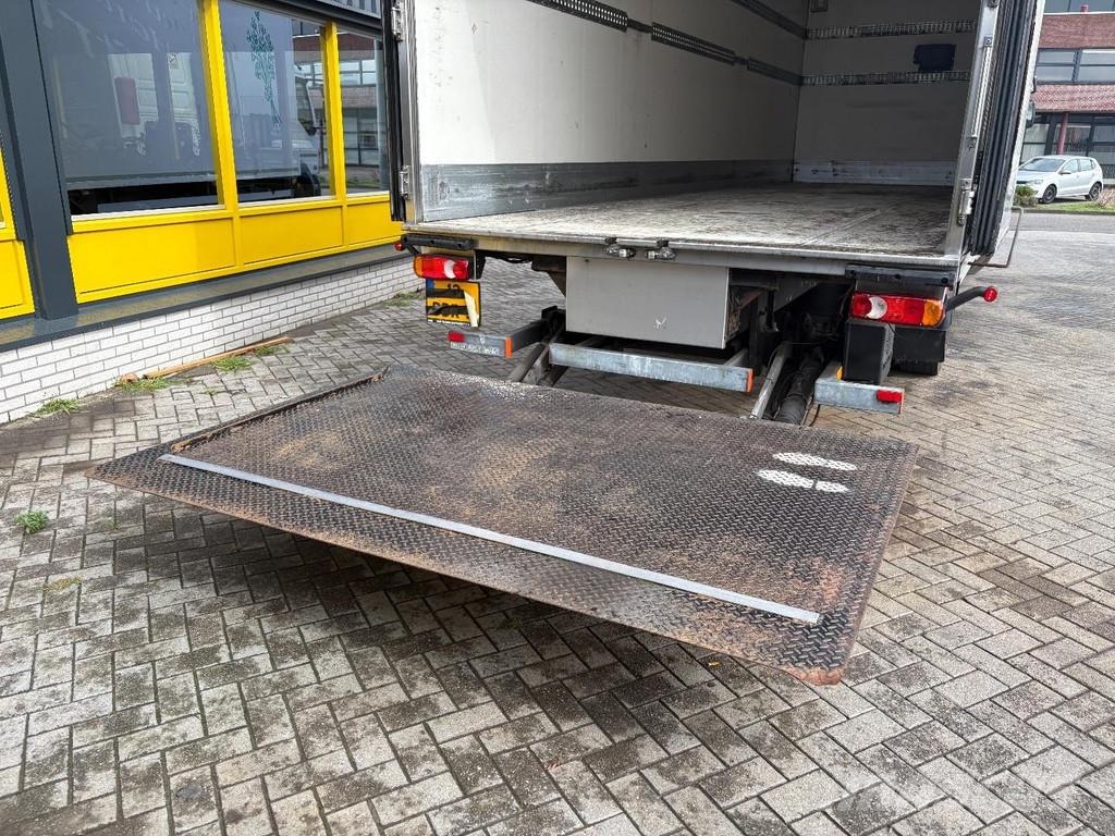DAF LF 55,250 + elevator + euro 5 Camion Fourgon