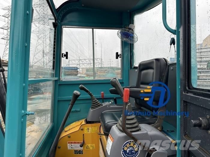 Kubota 17 Mini bagri <7t