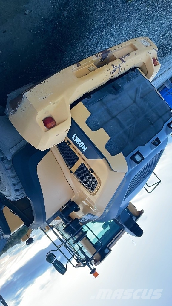 Volvo L180H Incarcator pe pneuri