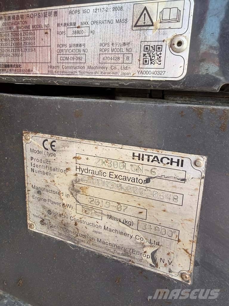 Hitachi ZX300LCNT-6 Escavatori cingolati