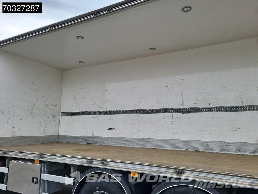 Renault T 380 T 6X2 7,67m Box Full Air Lift+Steering Axle Camiones con caja de remolque