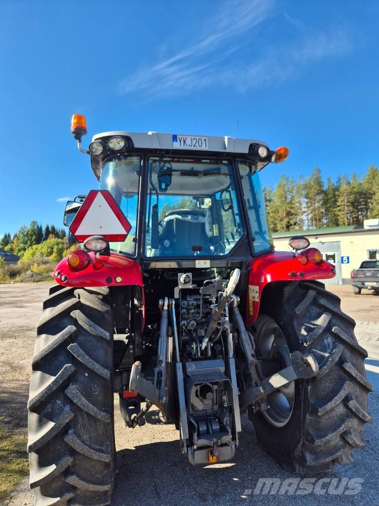 Massey Ferguson 5609 Tractoren