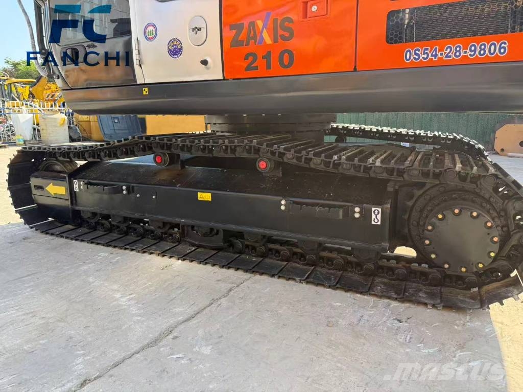 Hitachi ZX 210 Lánctalpas kotrók