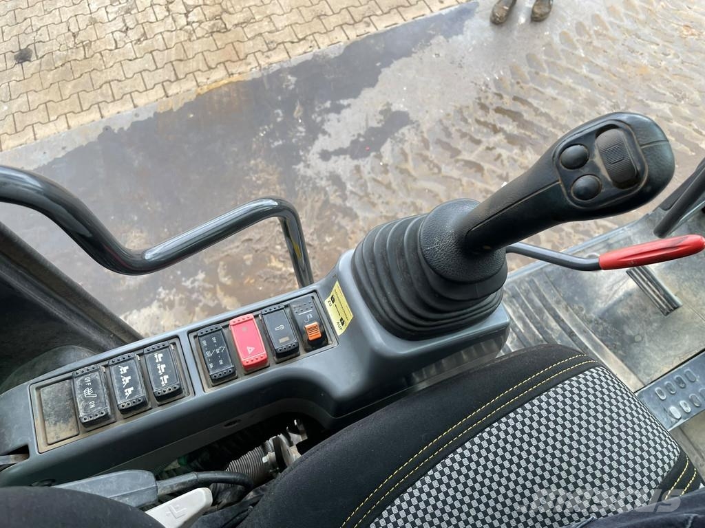 Hitachi ZX190W-6 Колёсные экскаваторы