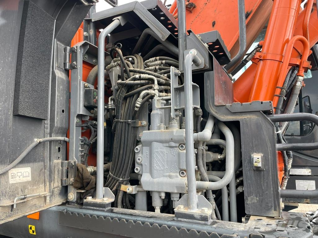 Hitachi ZX190W-6 Колёсные экскаваторы
