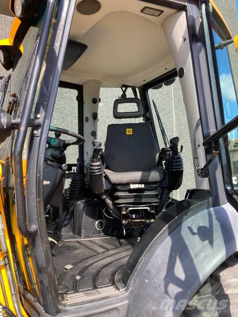 JCB 4 CX Retroescavadeiras
