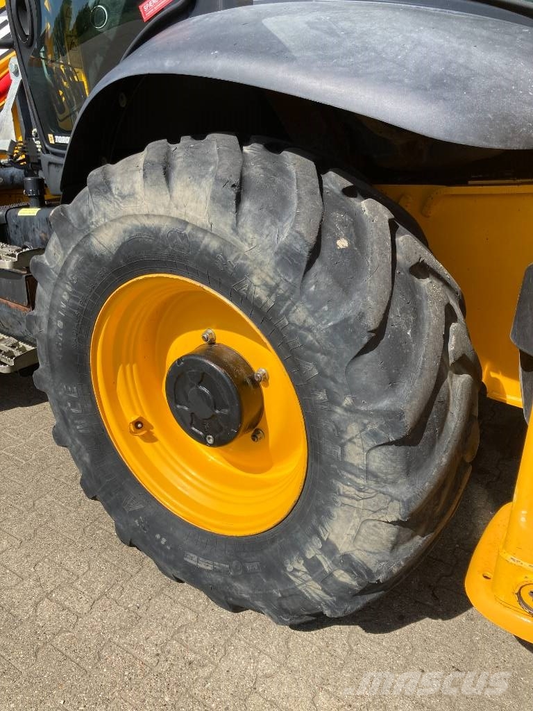 JCB 4 CX Retroescavadeiras