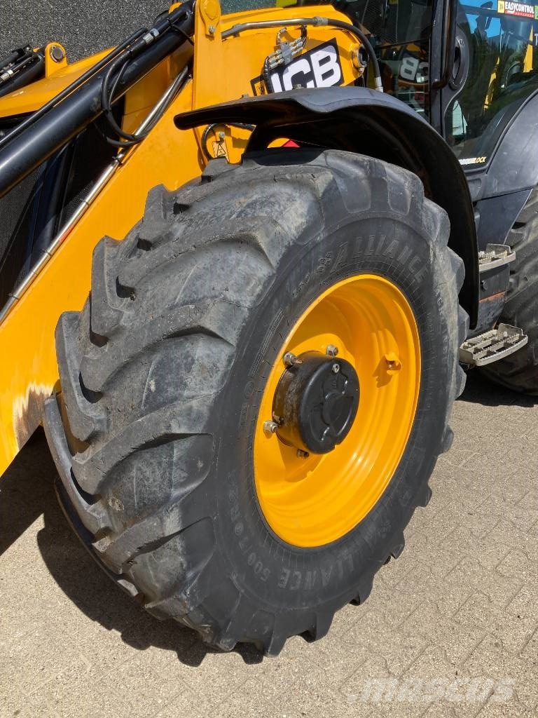 JCB 4 CX Retroescavadeiras