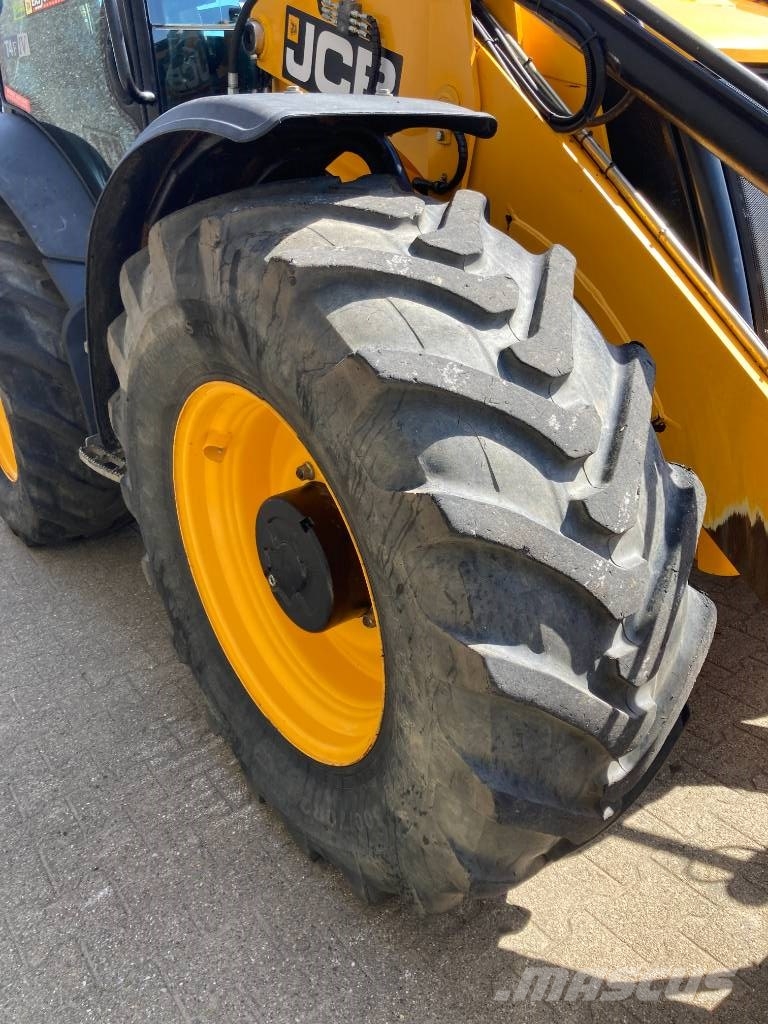 JCB 4 CX Retroescavadeiras