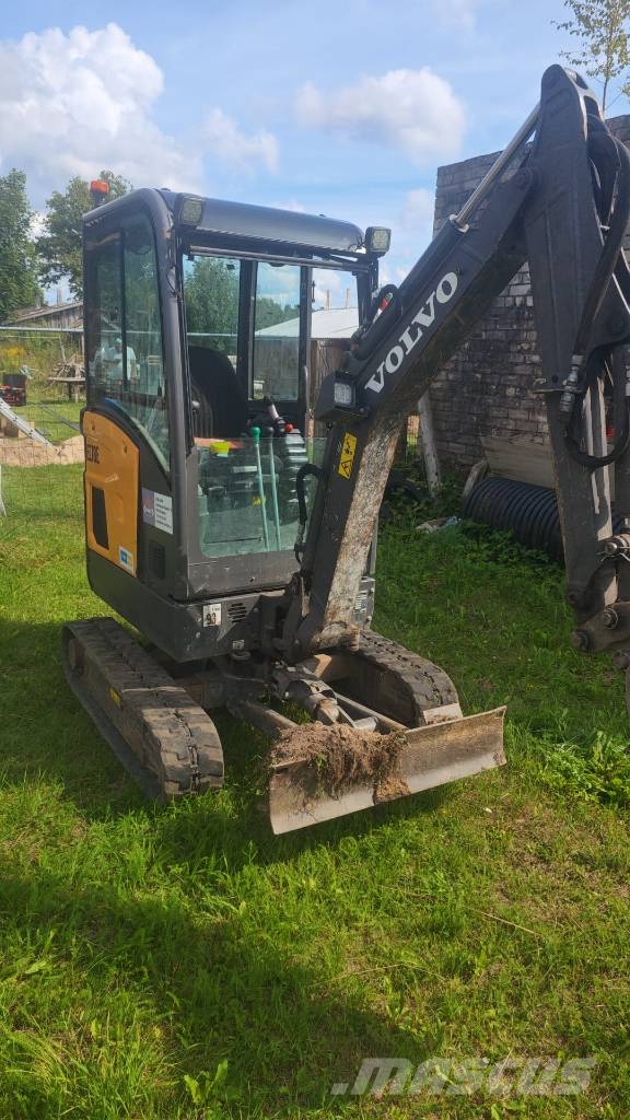 Volvo EC 18 E حفارات صغيرة أقل من 7 طن (حفارات صغيرة)