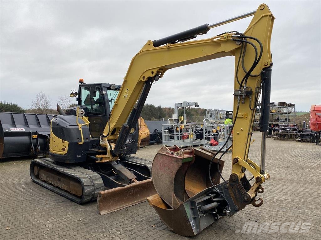 Yanmar VIO80-1A حفارات بعجل