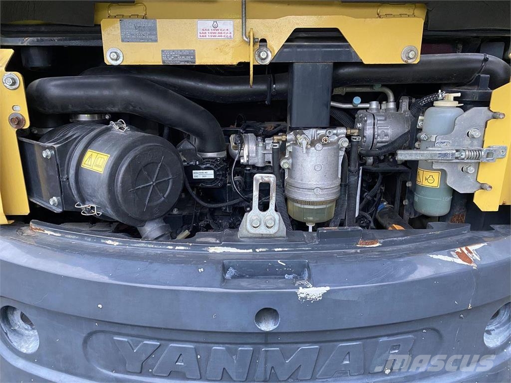 Yanmar VIO80-1A حفارات بعجل