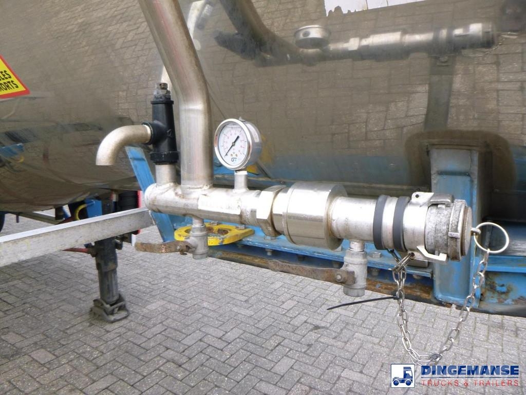 Magyar Chemical tank inox L4BH 32.9 m3 / 1 comp Tanktrailer