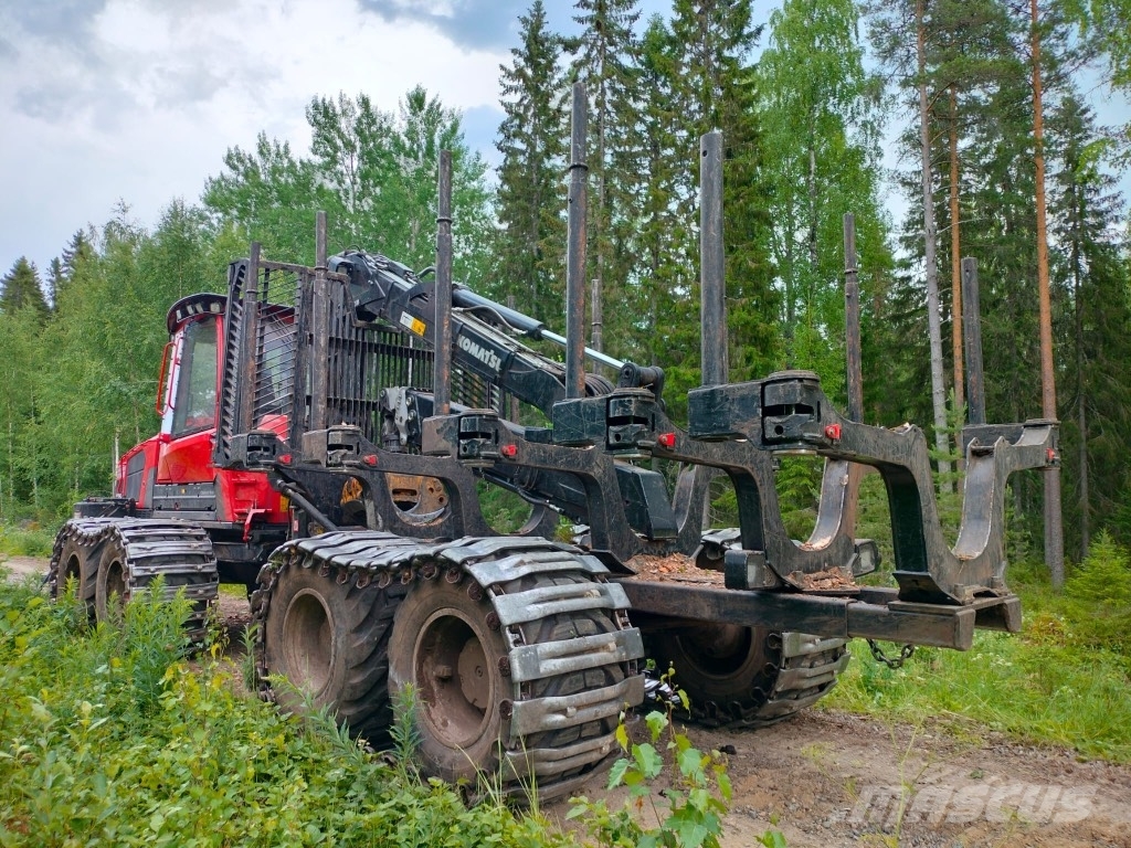 Komatsu 875 Forwarder