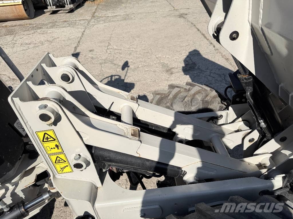 JCB 1T-2S5 1 TON Hi-Tip Wozidła kolebkowe