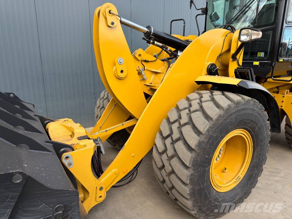 CAT 926M - 990 HOURS - FORKS - 3rd VALVE Iekrāvēji uz riteņiem
