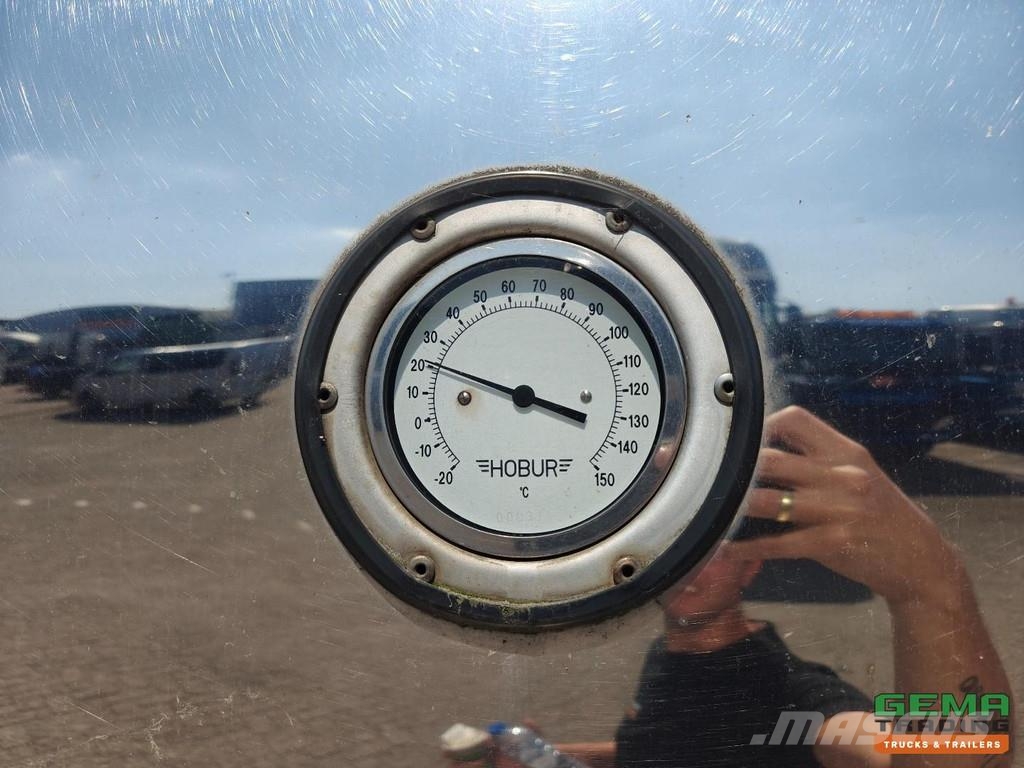 Burg BPO 12-27 Z Insulated Stainless Steel Tank 32,450L 罐體半拖車