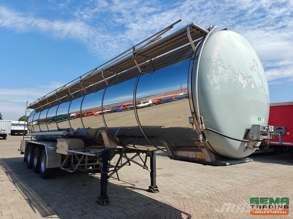 Burg BPO 12-27 Z Insulated Stainless Steel Tank 32,450L 罐體半拖車