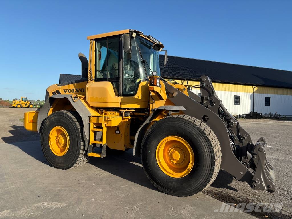 Volvo L90F lastmaskin, spakstyrning, vinterdäck Hjullastare
