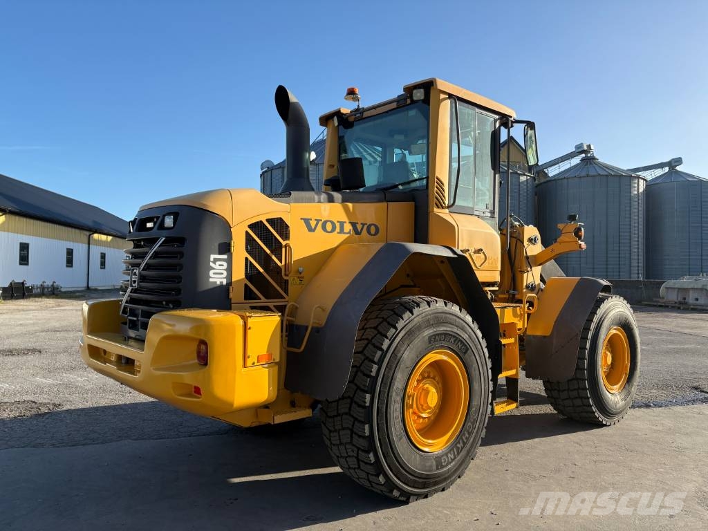 Volvo L90F lastmaskin, spakstyrning, vinterdäck Hjullastare