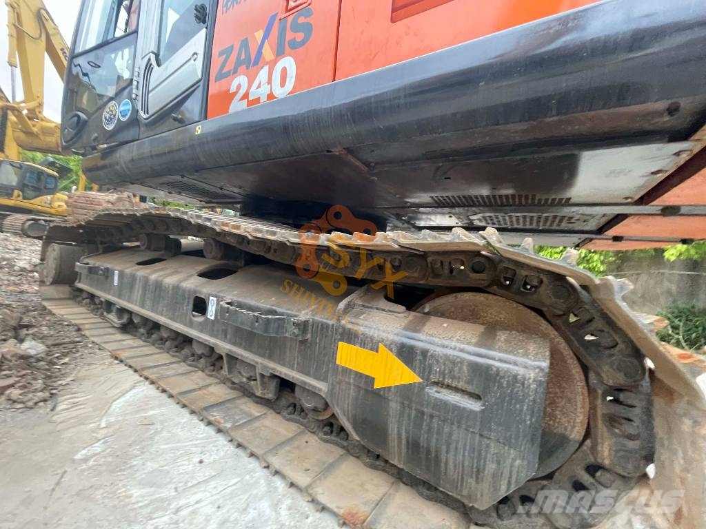 Hitachi ZX 240 Bagri goseničarji