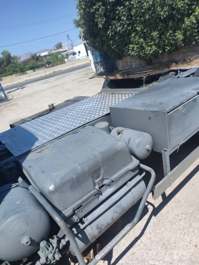 Mercedes-Benz 18.35 Tractor Units