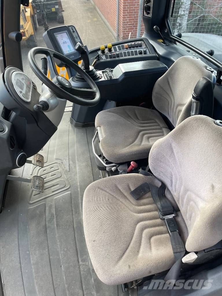 JCB HMV7230 FASTRAC Tratores