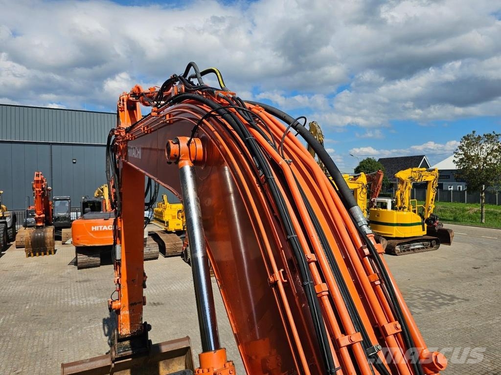 Hitachi ZX290LC-5B Pásová rýpadla