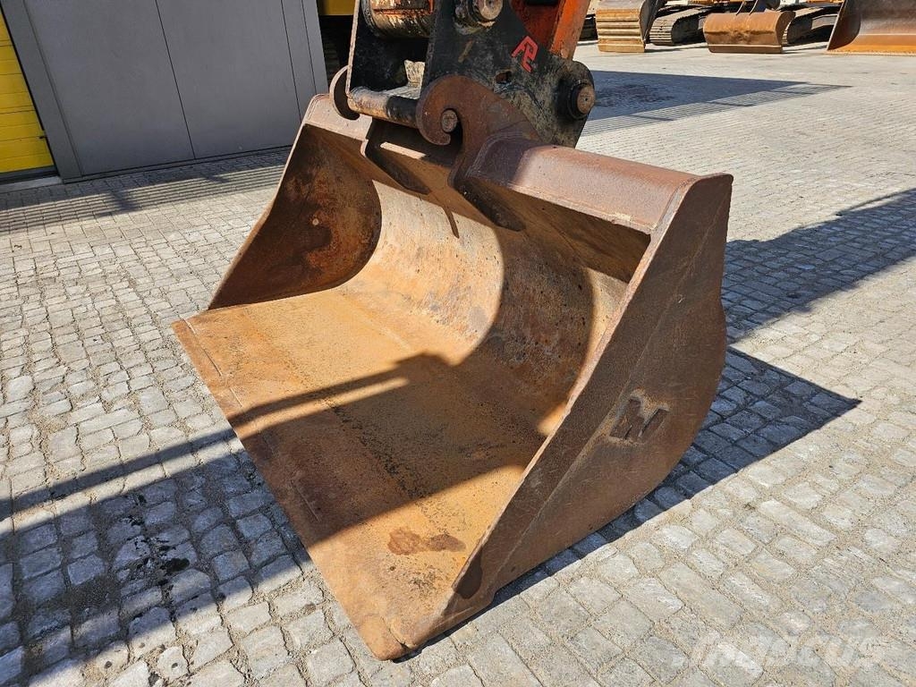 Hitachi ZX290LC-5B Pásová rýpadla