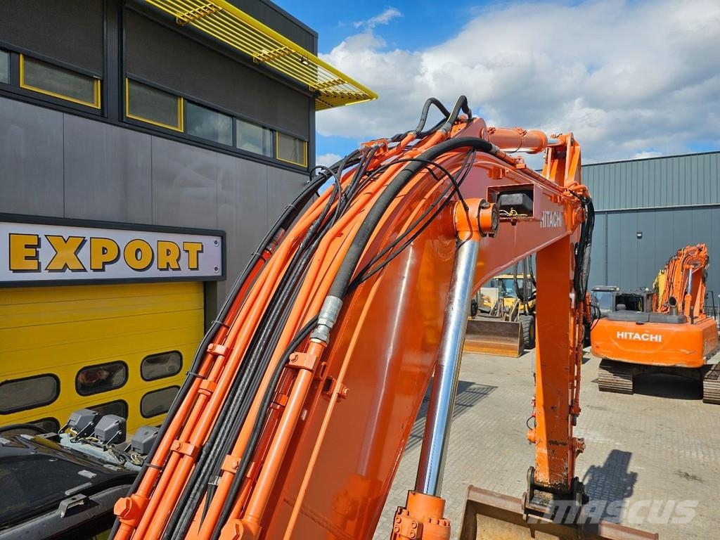 Hitachi ZX290LC-5B Pásová rýpadla