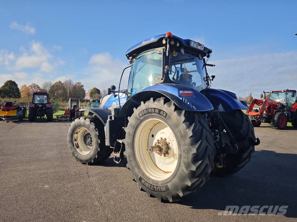 New Holland T 7.270 AC Traktori
