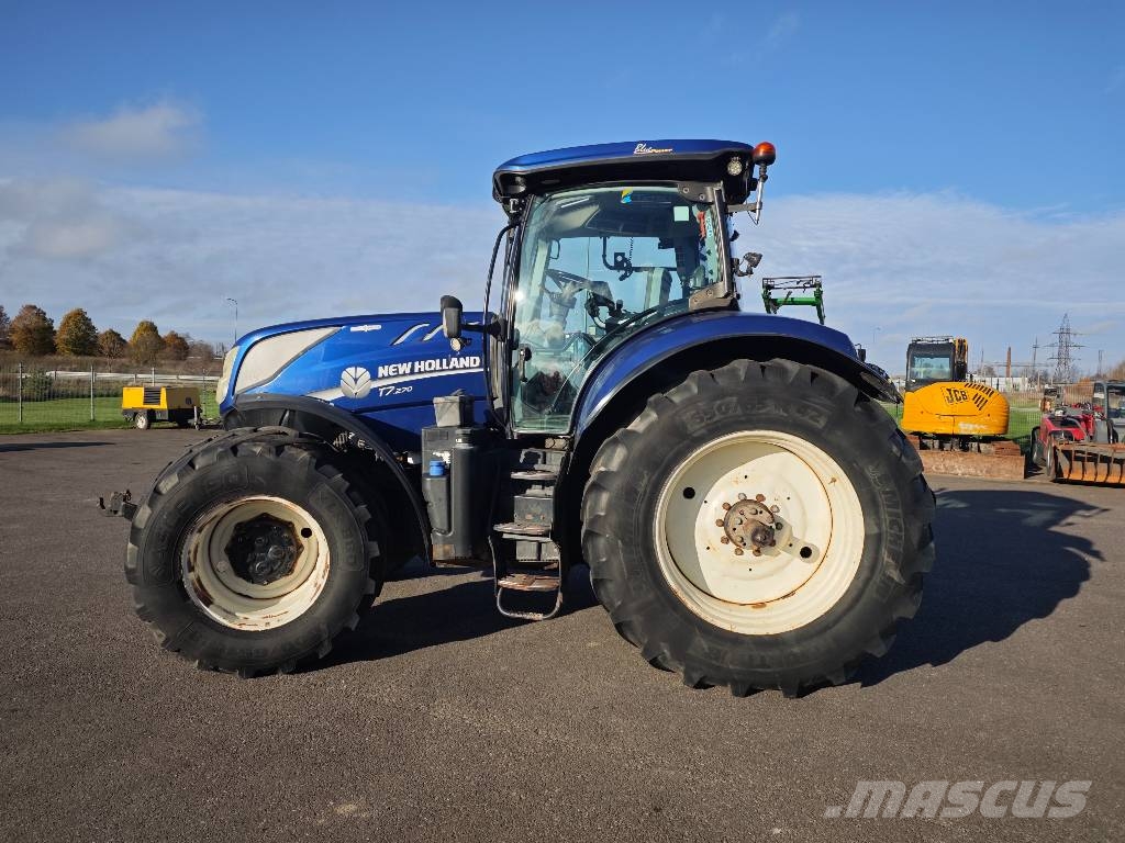 New Holland T 7.270 AC Traktori